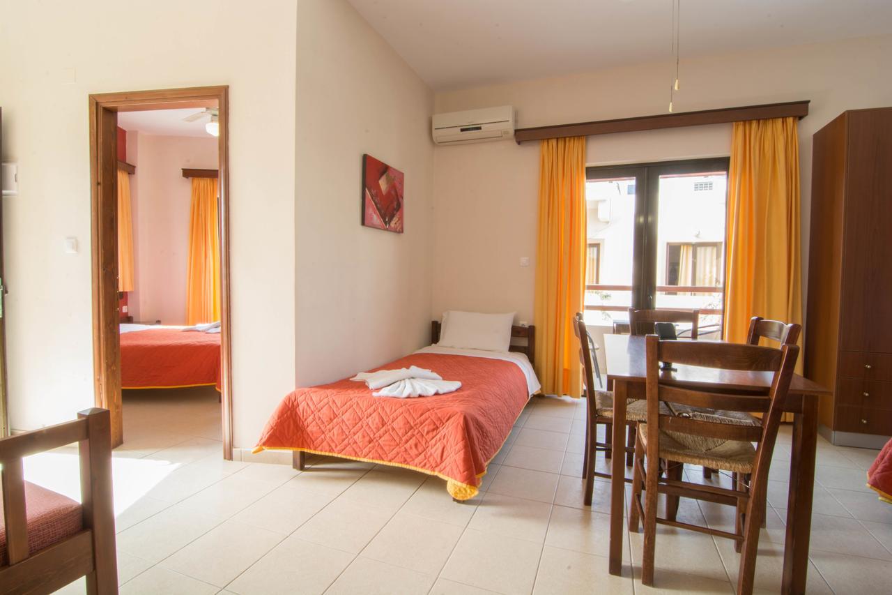 Lito Apartments Paleochora Extérieur photo