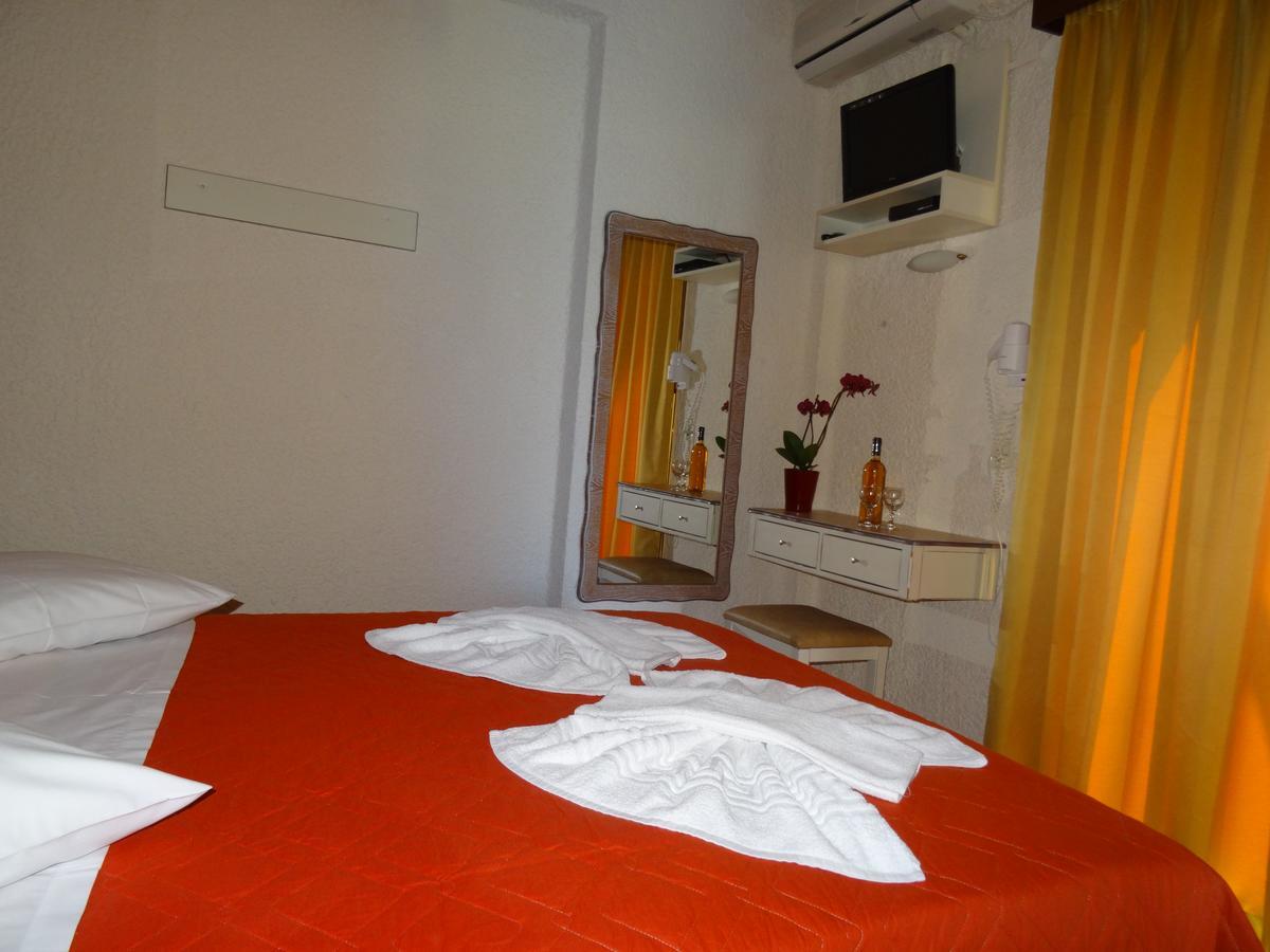 Lito Apartments Paleochora Extérieur photo