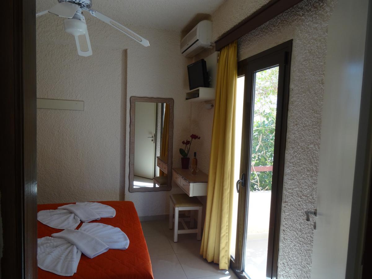 Lito Apartments Paleochora Extérieur photo